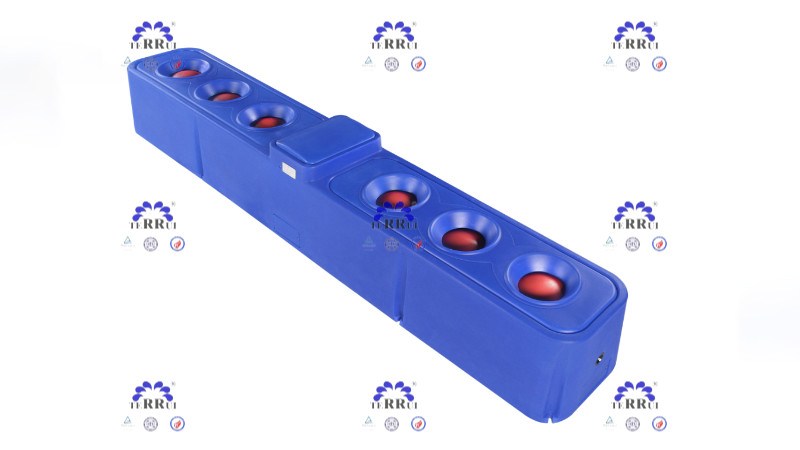 Arrosage automatique en LLDPE bleu pour le bétail avec débit de 100 à 120 litres/min et capacité de 300 litres