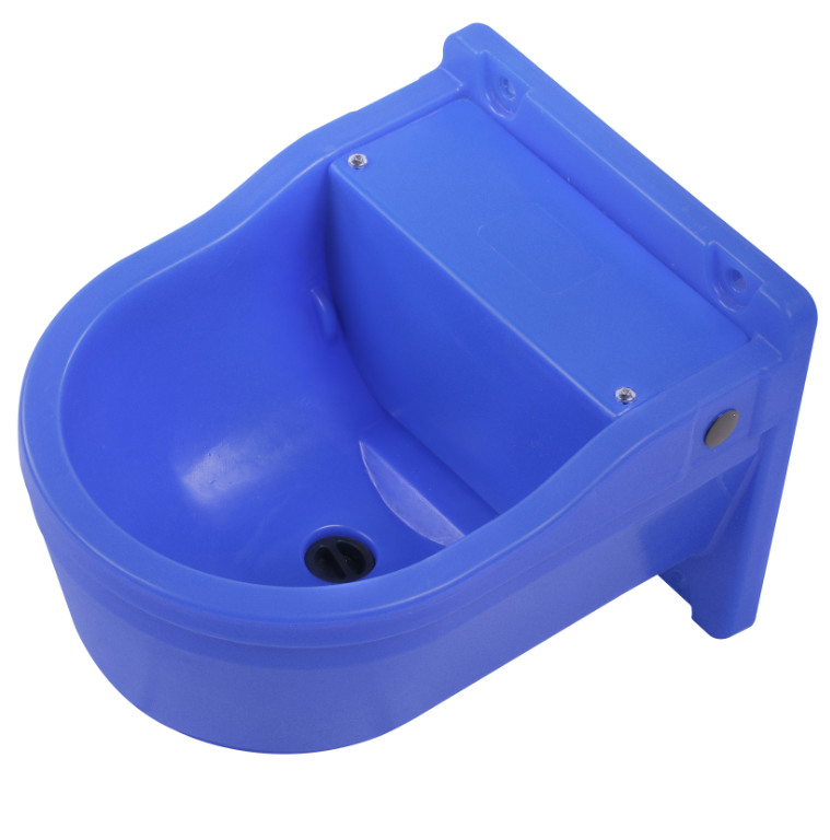 Un bol d'eau de bétail en couleur bleue magnifique fabriqué à partir de plastique PP haut de gamme pour une tranquillité d'esprit inébranlable