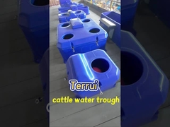 Mode de contrôle de la température 15-40C Cuve à boire pour vache avec 3 ensembles de disques de chauffage 220V300W