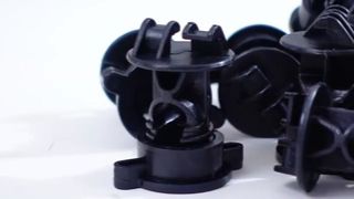 Isolateurs de clôture électrique robustes à clipser : conçus pour durer !